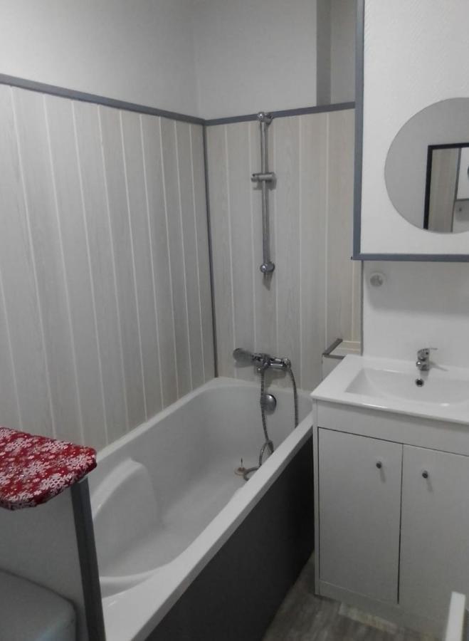 Appartement Tout Equipe Hypercentre 리모주 외부 사진